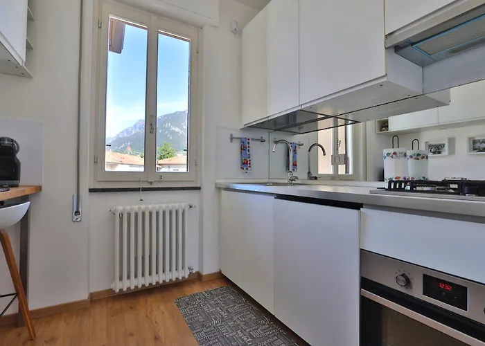 Casa Guzzi E Mandello del Lario